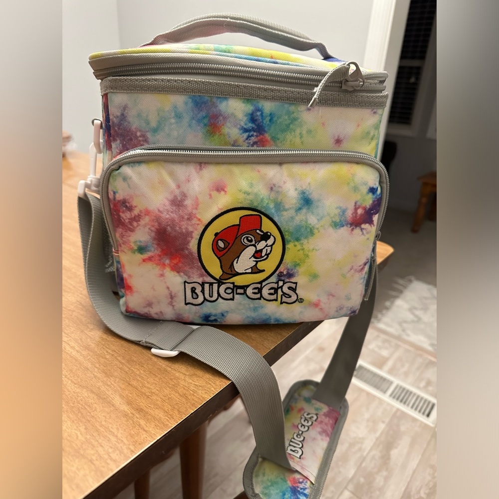 EEUUCC Bucee’s insulated cooler!